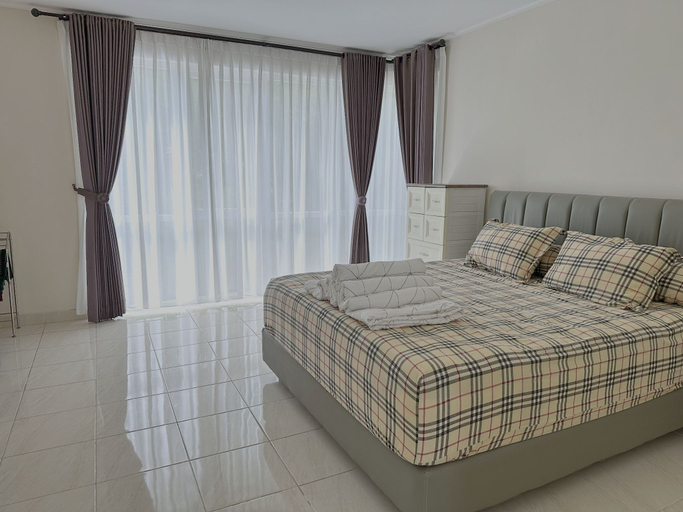 Bedroom 8