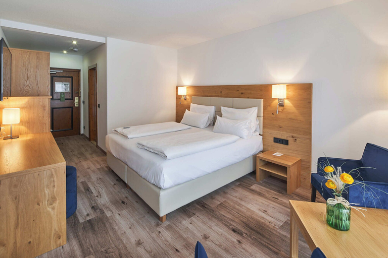 Bedroom 5, Riessersee Hotel, Garmisch-Partenkirchen