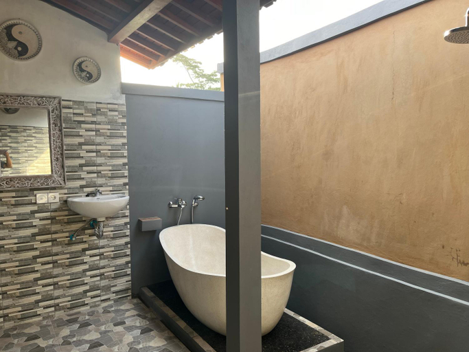 Others 5, Nano Ari House, Gianyar