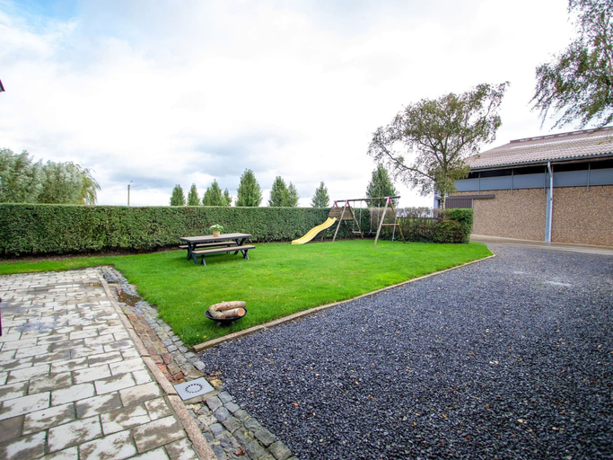 Others 5, Family Farmhouse, Ploegsteert, Hainaut