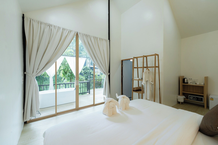 Bedroom 13