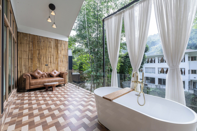 Bathroom 4