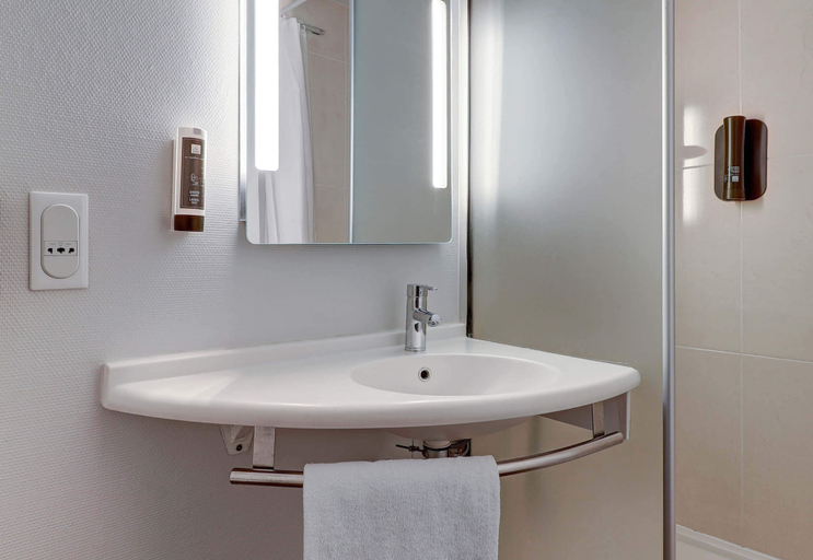 Bathroom 1