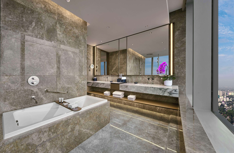 Bathroom 14