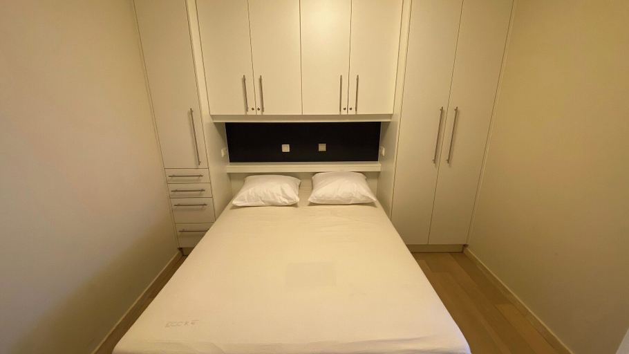Bedroom, Apartment in Nieuwpoort With Sea Views, West-Vlaanderen