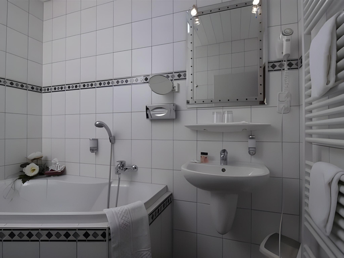 Bathroom 16