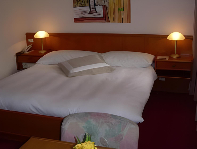 Bedroom 11