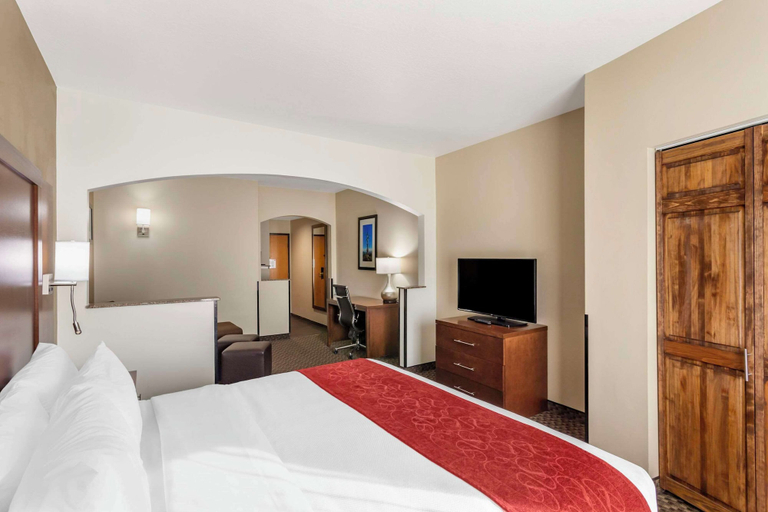 Bedroom 3, Comfort Suites Ogden Conference Center, Weber