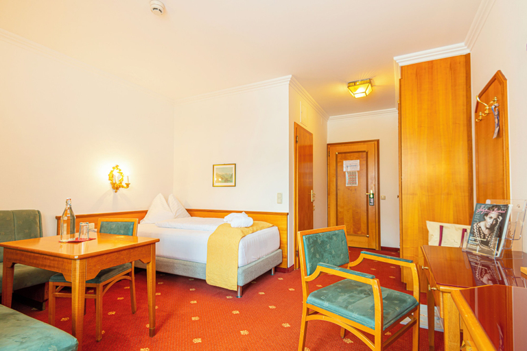 Bedroom 3, Hotel Germania Gastein, Sankt Johann im Pongau