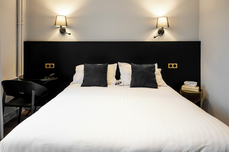 Bedroom 13