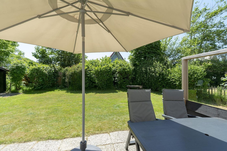 Outdoor dining 4, Radiant Seaside Holiday Home, Zijpe