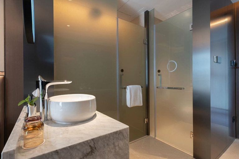 Bathroom 11