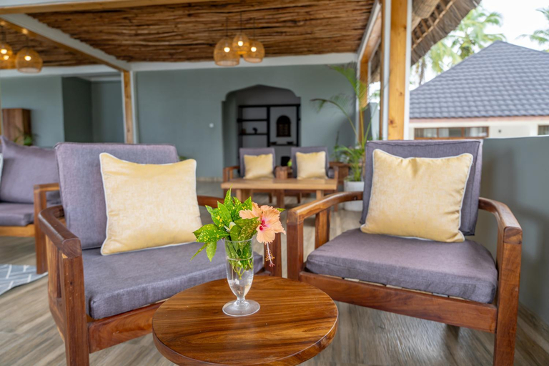 Food & Drinks 4, Mnana Beach Bungalows, Kati