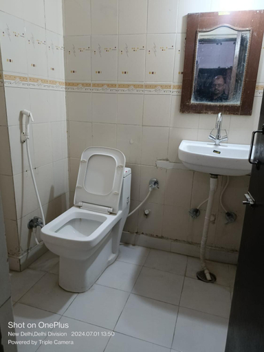 Bathroom 11