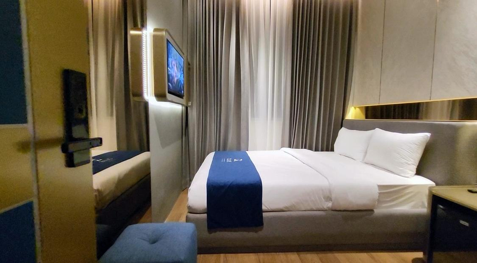Bedroom 18