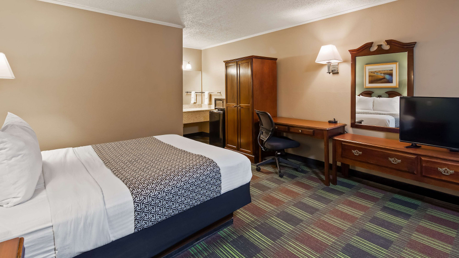 Bedroom 3, SureStay Hotel by Best Western Cameron, De Kalb
