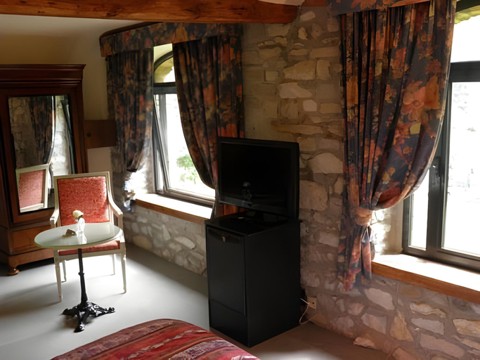 Bedroom 14