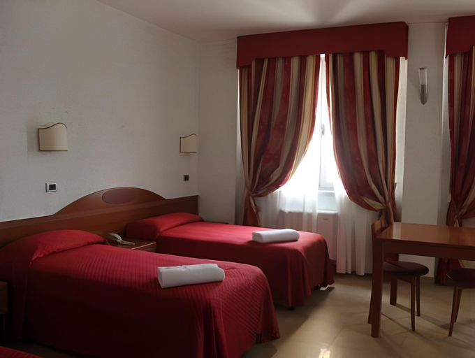 Bedroom 6