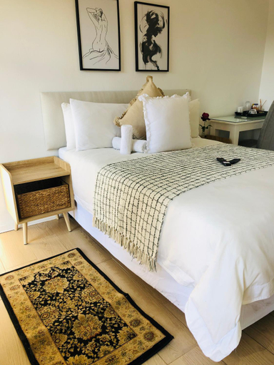 Bedroom 5, Bluebanana Lodge, O.R.Tambo