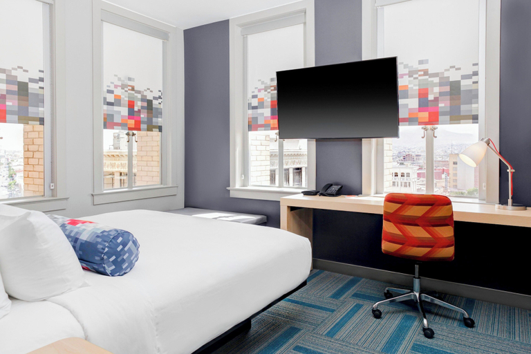Bedroom 2, Aloft El Paso Downtown, El Paso