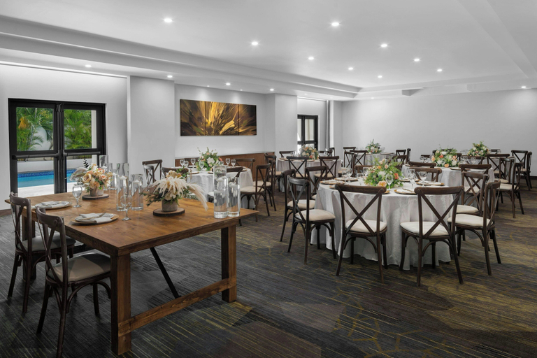 Food & Drinks 5, Courtyard by Marriott Port Of Spain