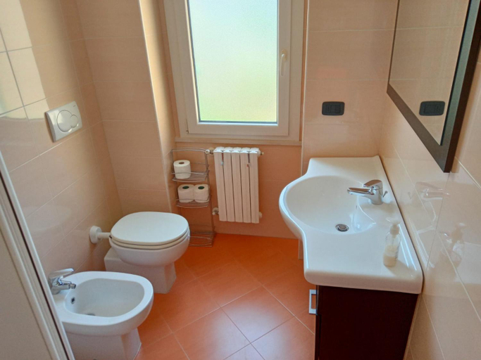 Others 5, Seafront Holidays & Workstays - Mare & Sole Apartments, Bari