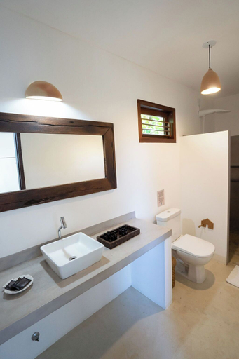 Bathroom 4, Corais de Trancoso Pousada, Porto Seguro