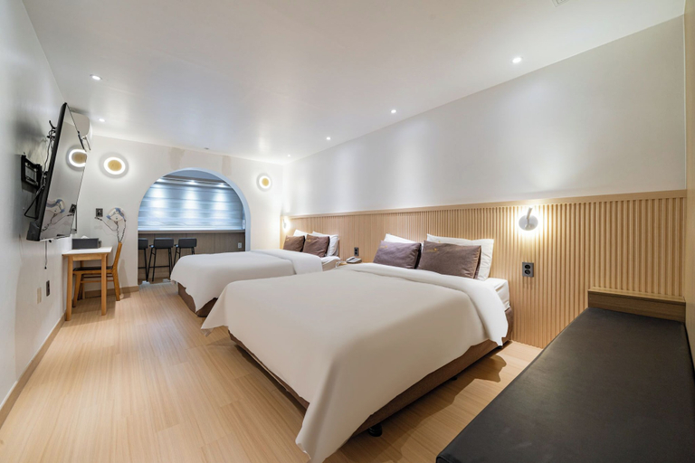 Bedroom 4, Incheon Airport Hotel Oceanside, Jung