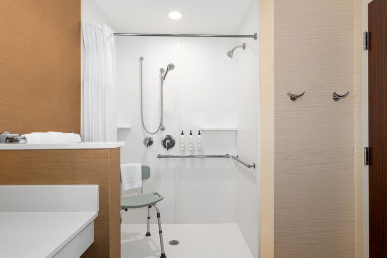 Bathroom 3, Fairfield Inn & Suites by Marriott Martinsburg, Berkeley