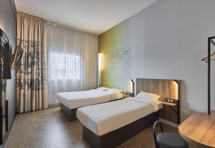 Bedroom 6