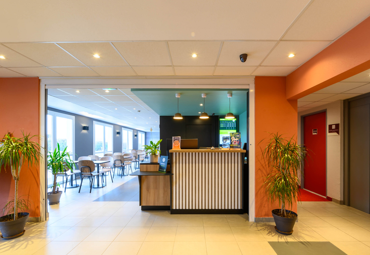 Public Area 3, B&B HOTEL Compiègne Thourotte, Oise