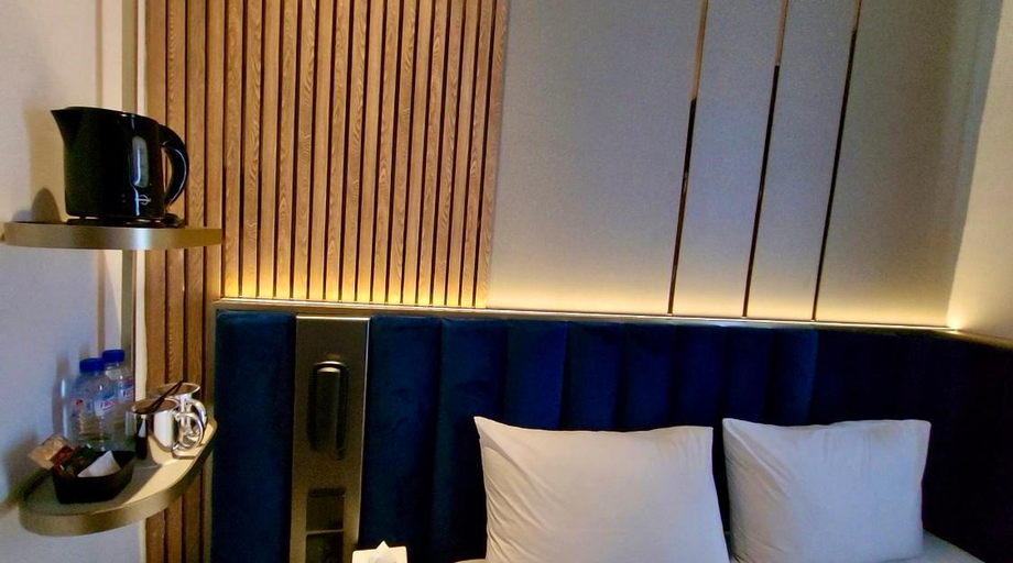 Bedroom 12