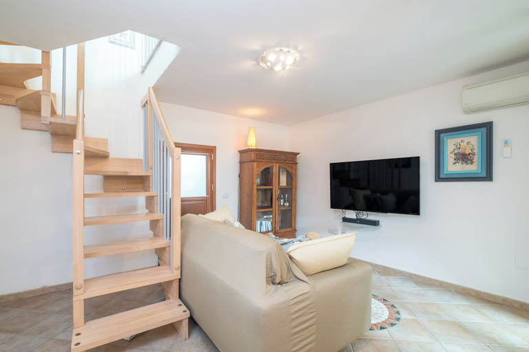 Living area 2, Villa del Golfo, Olbia-Tempio