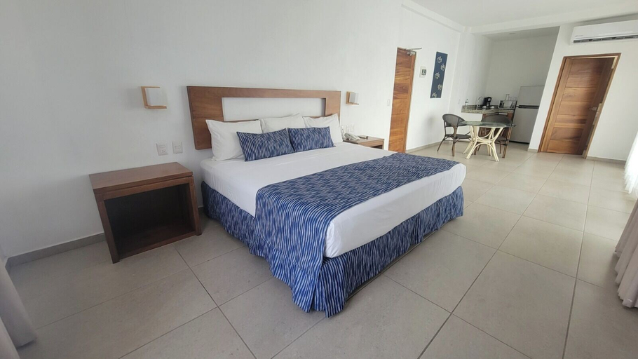 Bedroom 4, Casablanca Resort, Compostela