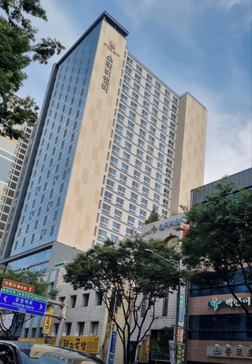 Exterior & Views 2, Daegu Dongseongro Star B&B Business Hotel, Buk
