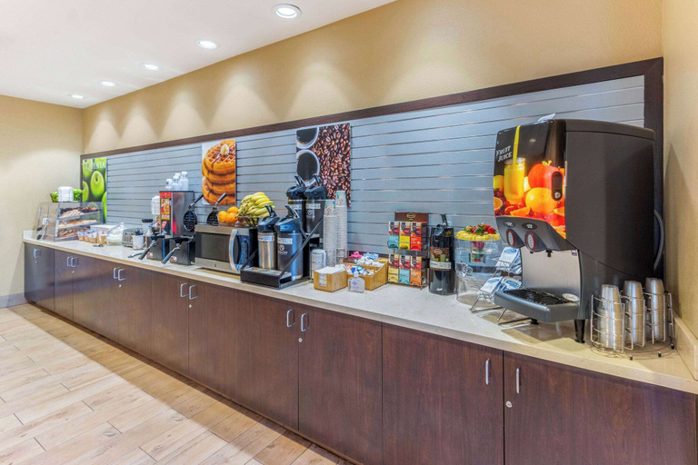 Food & Drinks 5, La Quinta Inn & Suites by Wyndham Carlsbad, Eddy