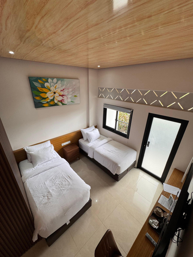 Bedroom 12