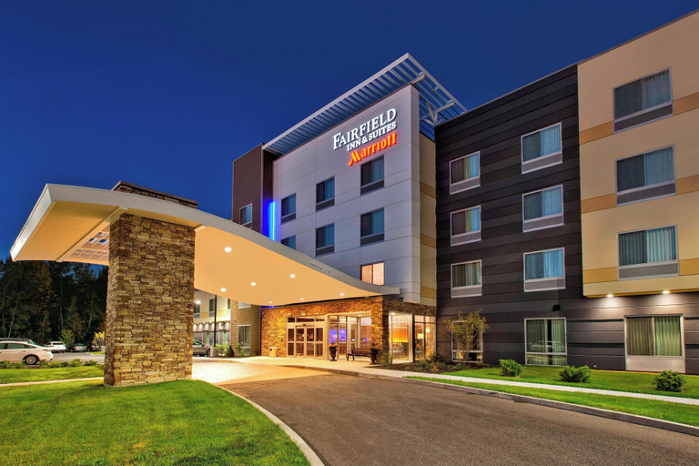 Exterior & Views 2, Fairfield Inn & Suites Plattsburgh, Clinton