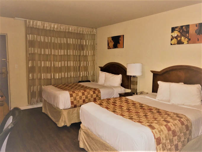 Bedroom 3, Ramada by Wyndham Anchorage, Anchorage
