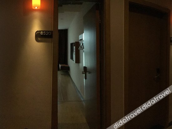 Others 3, Aisi Hotel, Chengdu
