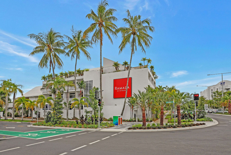 Ramada By Wyndham Cairns City Centre, Cairns