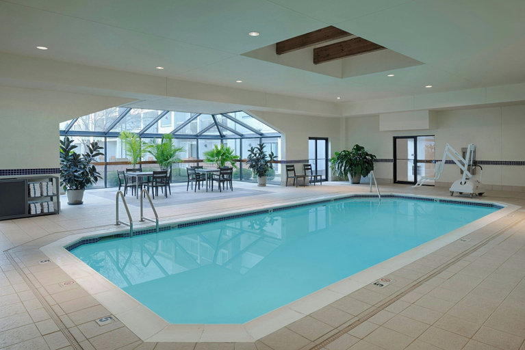 Sport & Beauty 5, Courtyard by Marriott Dayton South/Mall, Montgomery