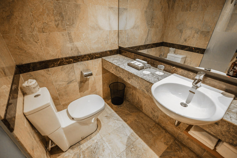 Bathroom 14