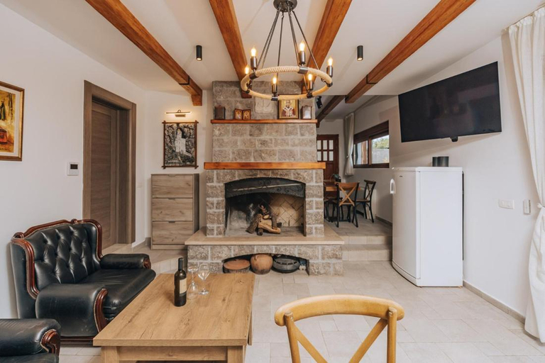 Others 2, Villa Principium with Infinity Edge Pool&Hot Tub