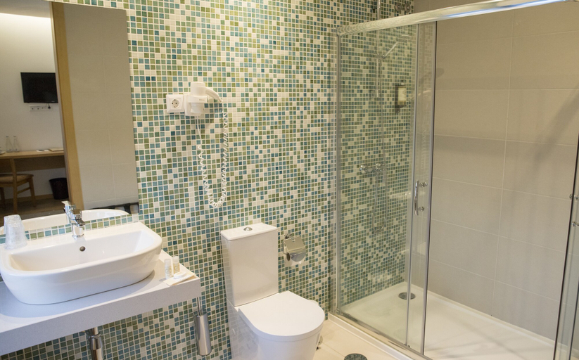 Bathroom 5