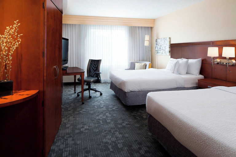 Bedroom 3, Courtyard Marriott Ankeny, Polk