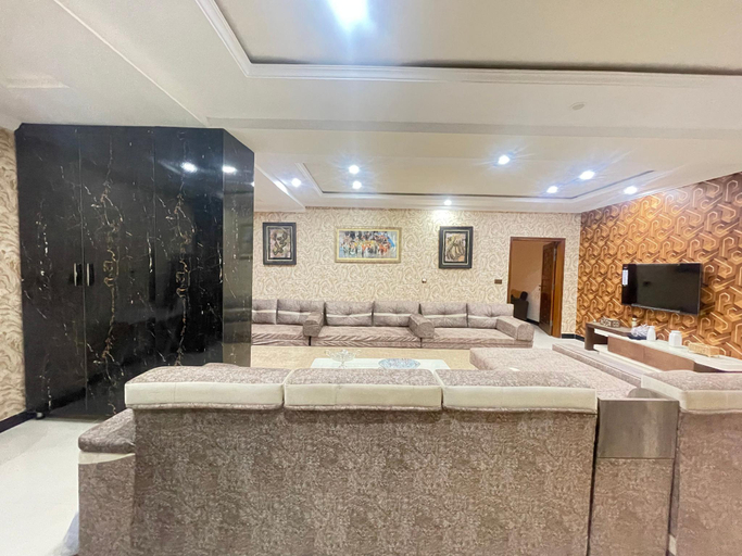 Others 4, Crown Inn Apartments, Rawalpindi