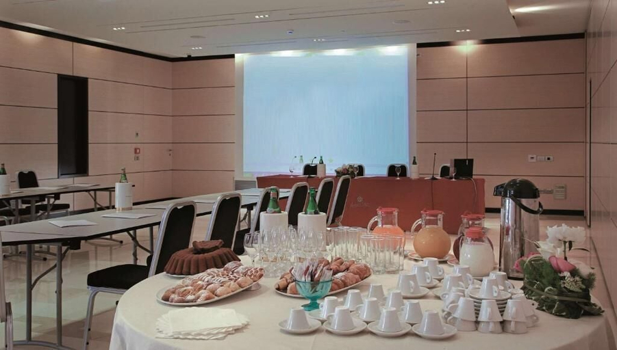 Food & Drinks 5, Suites & Residence Hotel Napoli, Napoli