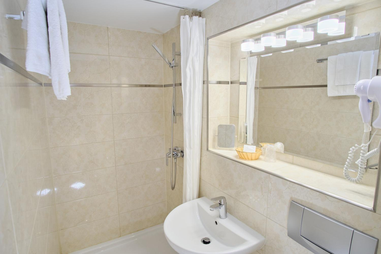 Bathroom 5, Anno 1900 Hotel Babelsberg, Potsdam