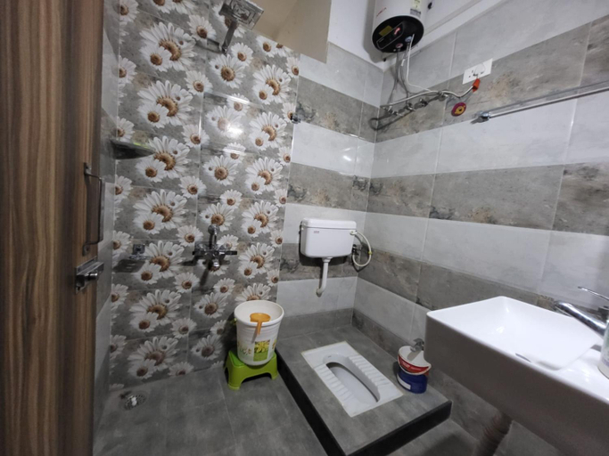 2, Venus Home Stay near IIM Indore, Indore